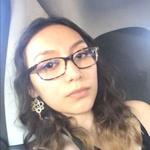 Meet your Posher, Julienne